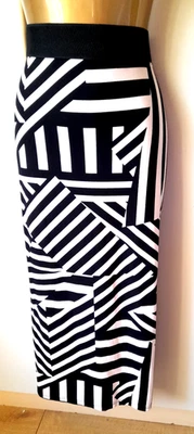 Dorothy Perkins Striking Black Pink Geometric Stretch Pencil Midi Skirt 10 NWOT - Image 1 of 4