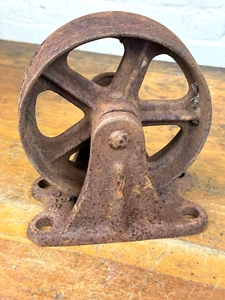 Rueda de carro de fábrica C.1910, funciona correctamente, sin astillas ni grietas, 6 3/4"H - Imagen 1 de 7