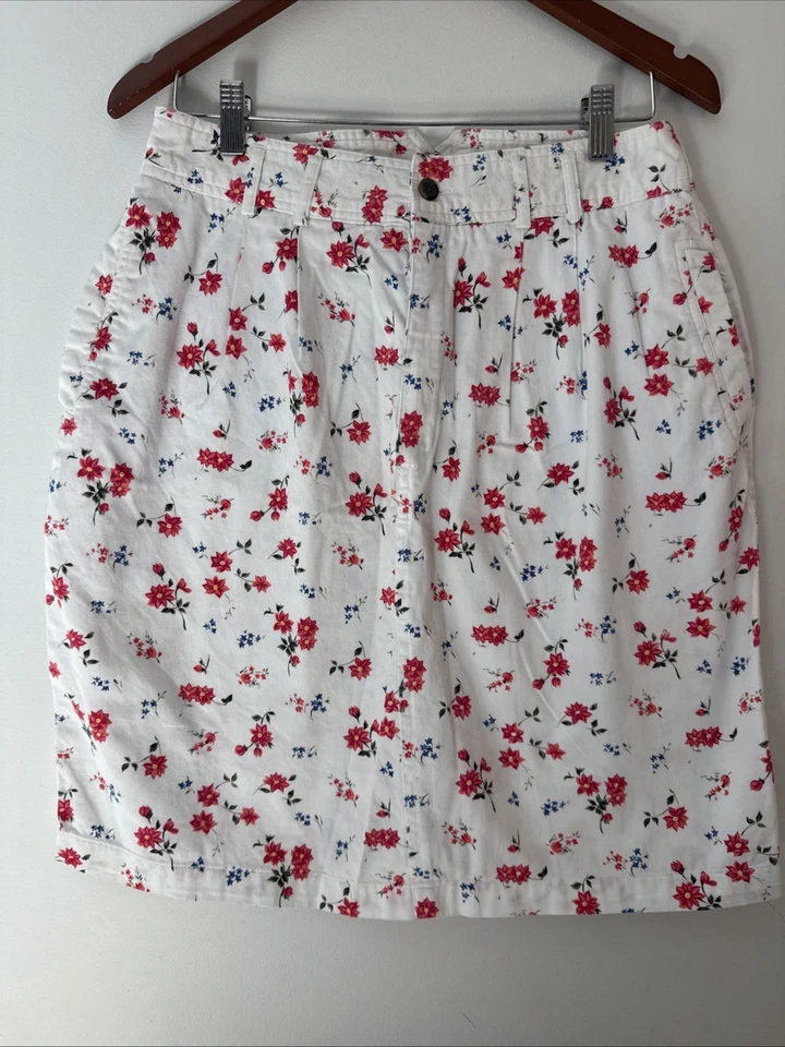 90’s  White Floral Cotton /denim Like Short Skirt High Waist Sz 14 White Stag - Image 1 of 4