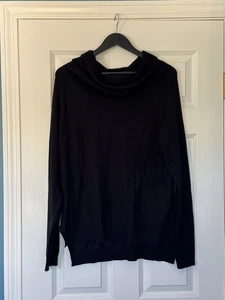 Suéter Cyrus Negro Cuello Alto Ala de Murciélago Talla Mediana - Imagen 1 de 4