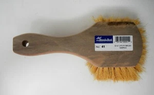 Magnolia Brush #41 White Tampico 8.5" Hardwood Handle Fender Utility Brush 3pk - Picture 1 of 2