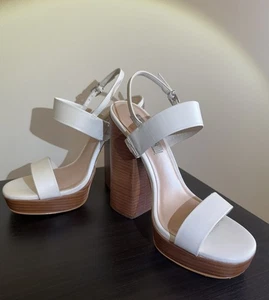 Tacones de plataforma Steve Madden Iesha blancos y marrones - Imagen 1 de 10
