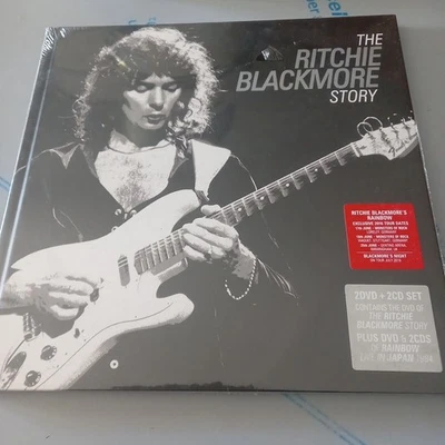 THE RITCHIE BLACKMORE STORY 2CD 2DVD Rainbow Live In Japan Book * RARE Nuovo - Imagen 1 de 3