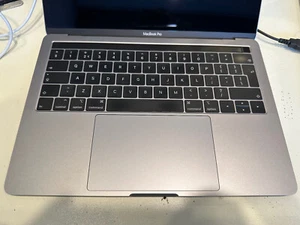 MacBook Pro A2159 Top Cover with Keyboard - 661-12993 - Original - Afbeelding 1 van 6