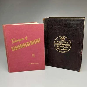 Collection of WEBSTER’S NEW INTERNATIONAL DICTIONARY Second Edition & Book Techn - Picture 1 of 24