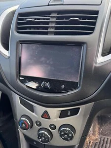 HOLDEN TRAX STEREO/HEAD UNIT TOUCHSCREEN UNIT, TJ SERIES, EARLY TYPE, 08/13-09/1 - Picture 1 of 3