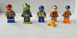 LEGO 5 Complete Minifigures Lot & Accessories~City, Divers, Movie+ - Picture 1 of 3