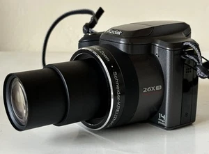Kodak EasyShare Digital Camera Z981 14MP 26x Wide Angle Optical Zoom 2GB Memory - Picture 1 of 8