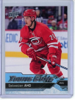2016-17 Upper Deck Sebastian Aho YOUNG GUNS #210 Rookie - Imagem 1 de 2