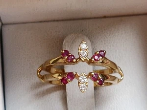 DISEÑADOR ORO AMARILLO 14K DIAMANTE RUBÍ ALIANZA ANILLO PROTECTOR TALLA 6.25 - Imagen 1 de 11