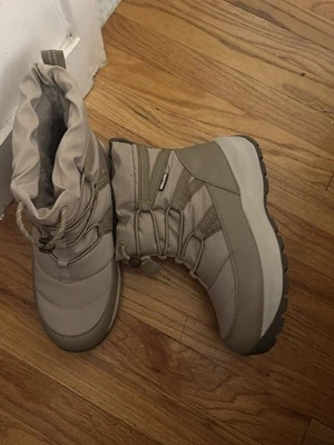 Botas de senderismo Lands End marfil crema para mujer 7,5 B invierno con aislamiento de nieve Foto 1 de 4