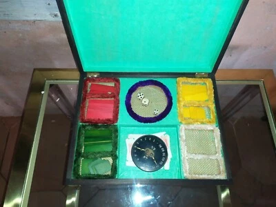 Ancienne boite de jeu jeton , dé en os , marqueur Gourguechon compte point E.G. - Photo 1/4