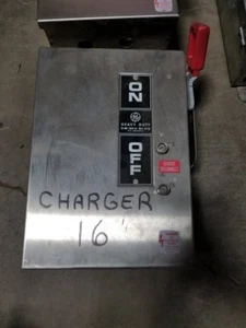 GE SCHWERLAST SICHERHEITSSCHALTER 30A 600VAC MAX HP 30 LG - Bild 1 von 1