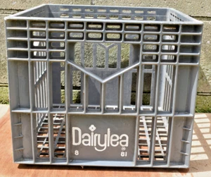 Vintage Dairylea Milk Crate - Picture 1 of 5