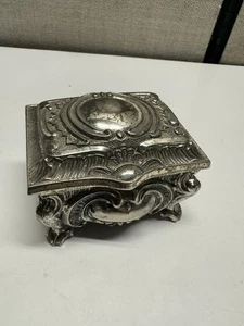 Vintage SilvertoneFooted Metal Jewelry Trinket Box Silver Tone Red Velvet Lined - Picture 1 of 8