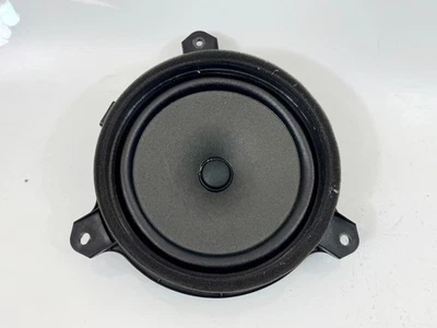 20-25 SUBARU OUTBACK TRASEIRO DIREITO RH PASSE PORTA LATERAL ÁUDIO SOM ALTO-FALANTE FABRICANTE DE EQUIPAMENTO ORIGINAL - Imagem 1 de 4