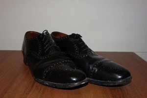 Markenlos 50er Jahre, frische Sohlen, schwarze Oxford Brogues, Handarbeit, Savile Reihe UK 10,5 - Bild 1 von 9