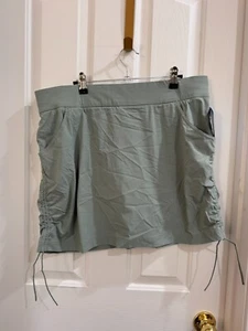 Columbia Women's Mint Green Anytime Casual Skort Omni-Shield Hiking Size XL NWT - Picture 1 of 4