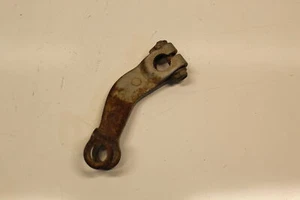 Honda Fourtrax 125 TRX125 1985 2X4 OEM TAMBOR DE FRENO DELANTERO IZQUIERDO MONTAJE BRAZO PALANCA  - Imagen 1 de 5