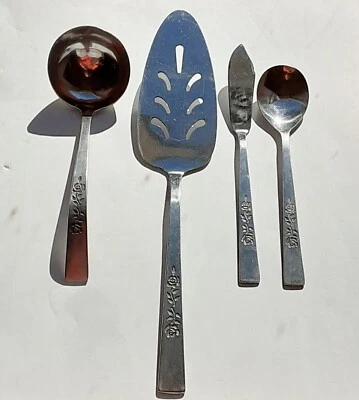 Servidor de pastel de acero inoxidable Oxford Hall OXH3, cucharón de salsa, cuchara de azúcar y cuchillo de mantequilla Foto 1 de 4