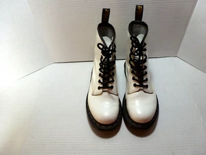 Dr Martens Airwair Boots Women's Sz 7 White Lamper Combat Laced Up Boots 11821 - Picture 1 of 14