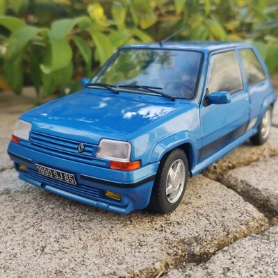 AUTO SOLIDO RENAULT 5 GT TURBO MK2 BLU LUCE 1989 1:18 NUOVA SCATOLA S1810003 - Immagine 1 di 4
