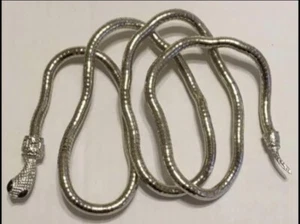 Silber Schlangenarmband Modeschmuck umwickeln langes Handgelenk Arm Spaß Halloween - Bild 1 von 4