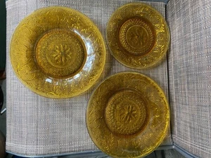 Tiara Bernstein Sandwich Glas 2 Essteller 10 3/8" + 1 Mittagessen Teller 8 3/8" - Bild 1 von 3