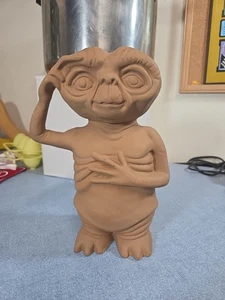 Statua vintage in ceramica di E.T. l'extraterrestre.  Dipinto solo con primer - Foto 1 di 6