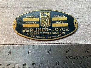 PLACA DE IDENTIFICACIÓN ORIGINAL 1929/30 BERLINER JOYCE ESPECIFICACIONES DE DATOS DE AVIONES BALTIMORE MARYLAND - Imagen 1 de 3