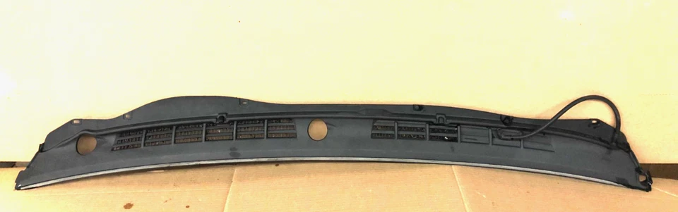 2006 雪佛兰科罗拉多挡风玻璃雨刮器罩模制 2004-2012 — 第 1/4 张图片