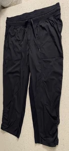 Pantalones capri cortos Lululemon Dance Studio para mujer talla 12 deportivos yoga atléticos negros - Imagen 1 de 4