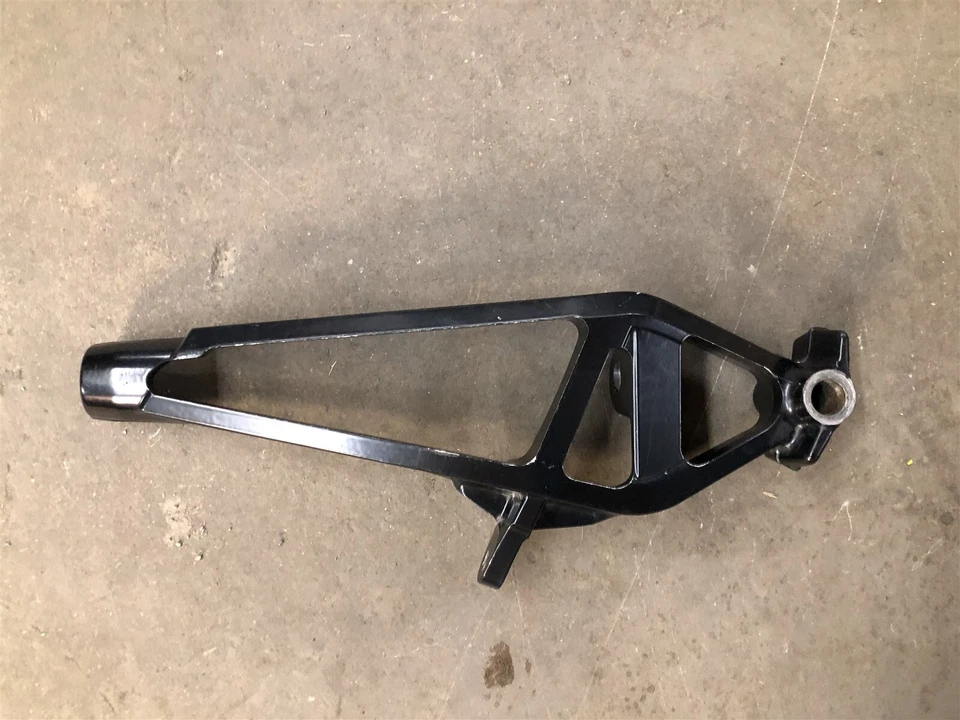 Yamaha SR Viper XTX MTX STX 14 15 2014 2015 OEM derecho esquí husillo nudillo Foto 1 de 3