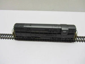 Atlas N Scale Pennsylvania Trainmaster DCC - Picture 1 of 8