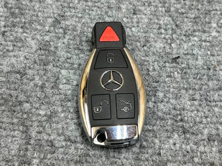MERCEDES CLA45 AMG C117 15-19 OEM 4 BUTTON REMOTE ENTRY KEY FOB TRANSMITTER 129K - Image 1 of 3