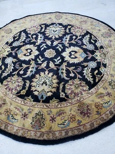 Genuine Hand knotted wool 6' Round Rug - Picture 1 of 6
