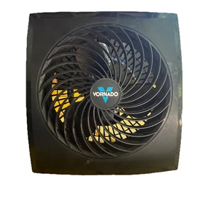 Vornado 573 Compact Flat Panel Air Circulator Fan, 3 Speeds, Moves Air 60 Feet - Picture 1 of 6