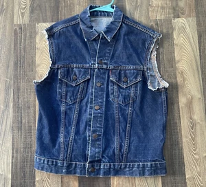 VINTAGE LEVI’S TYPE 3 Big E DARK DENIM TRUCKER Sleeveless Jacket VEST Size L - Picture 1 of 11