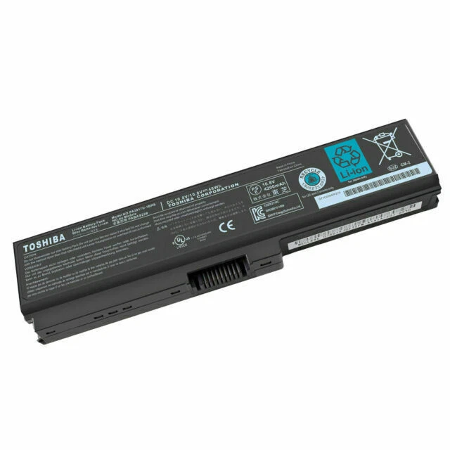 Toshiba PA3817U-1BRS 4400 mAh Laptop Battery - Black
