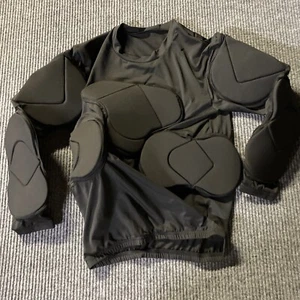 Jelly Bro Padded Top Mens S Black Long Sleeve Stretch - Picture 1 of 7