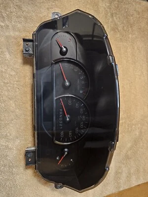 Cadillac DTS 2007 cuadro de instrumentos velocímetro 74 k millas 15870861 Foto 1 de 4