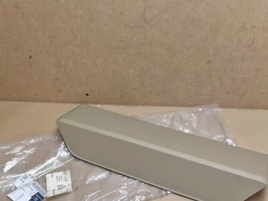 Panel de caja lateral derecho trasero mercedes actros mp4 a9606952069 8n84 genuino nuevo - Imagen 1 de 12