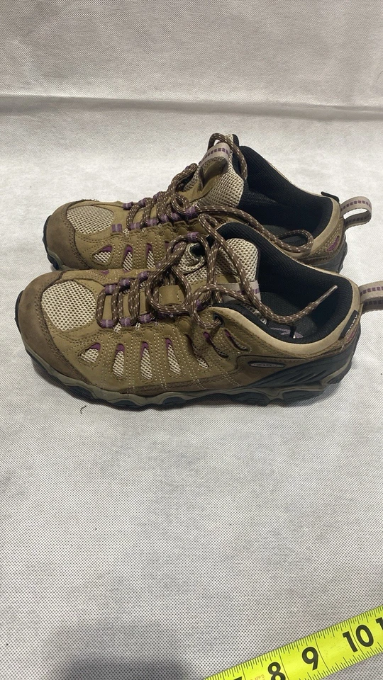 Botas de caminhada femininas impermeáveis Oboz, tamanho 9.5, marrom e roxo - Imagem 1 de 4