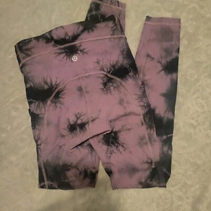 Lululemon Power Thru kurze Krawatte gefärbt Wisteria lila/grau Größe 2 - Bild 1 von 5