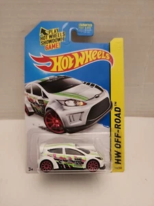 Hot Wheels 2014 Treasure Hunt '12 Ford Fiesta HW off-road 106/250 - Picture 1 of 7