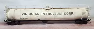 Virginian Petroleum ACF 33,000 Gal Tank Car 1002 Atlas 1733-2 HO Scale Weathered - Picture 1 of 10