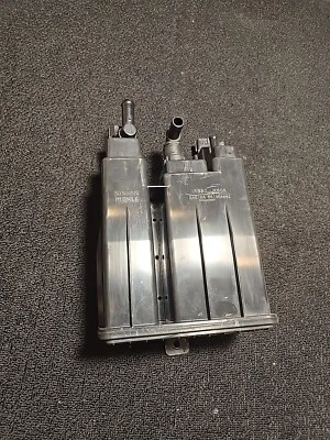 Bote de vapor de combustible de carbón 11 12 13 Infiniti M37 Evap 14950-Jk60e 14950-Jk60a Foto 1 de 4