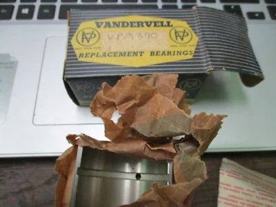Renault 4CV Dauphine Caravelle & Gordini main bearings Vandervell VP390 .025    - Image 1 of 3