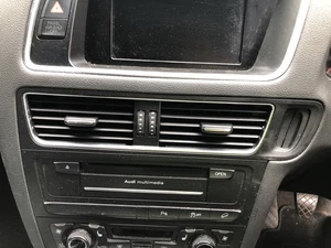 AUDI Q5 2008-2016 AIR VENT - CENTRE - Picture 1 of 1