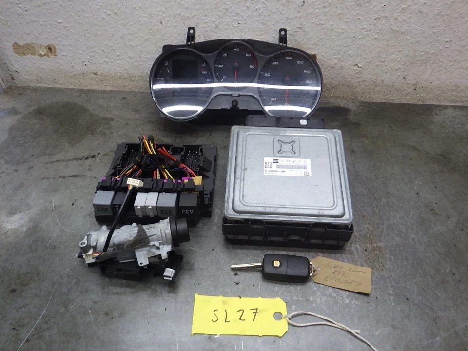 SEAT Leon 2012 1.6 TDI CAYC Lock Set Ignition Kit (03L906023LG 5K0937087R) SL27 - Image 1 of 4